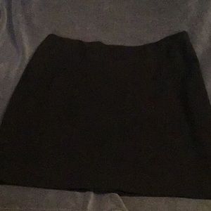 Black skirt. Preowned. Size 18